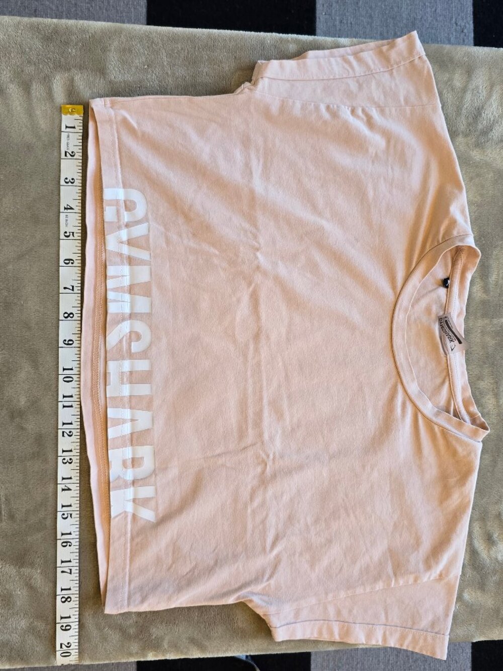 Gymshark Fraction cropp top in soft pink/blush nude colorway size medium